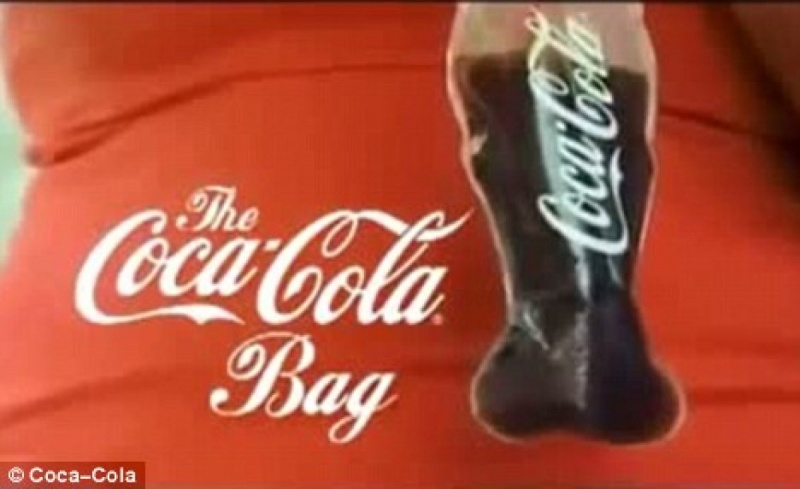 Coca-cola в полиэтиленовых пакетах